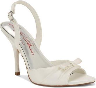 Nine West Vixxie Slingback Pointed Toe Sandal in White at Nordstrom, Size 8.5