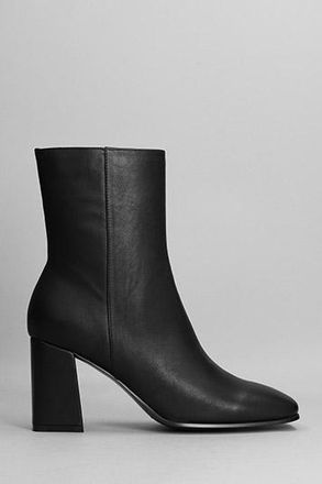 Bibi Lou AW22