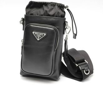Prada Black Leather Pouch (Pre-Owned)