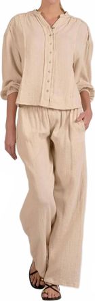 Elan Womens Sandy Shore Blouse In Beige