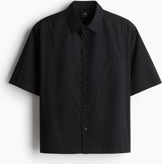 H&M Kurzarmhemd in Oversized Fit - Schwarz