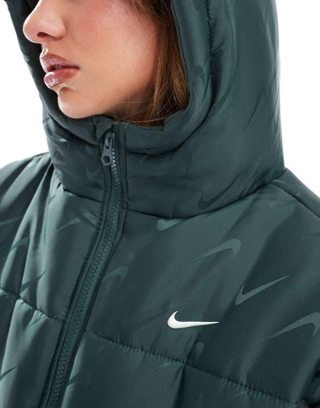 Nike Essential Piumino corto verde da 119,99 € su Stylight