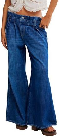 Free People Forager High Waist Superwide Leg Jeans in Nomad at Nordstrom Rack, Size 32