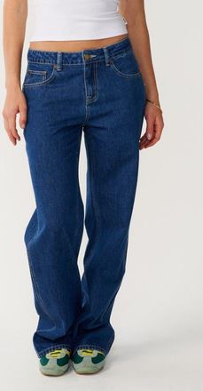 Rip Curl Aggie Low Rise Relaxed Fit Jeans in Mid Blue at Nordstrom, Size 30