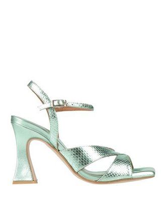 &Aacute;ngel Alarc&oacute;n Sandals