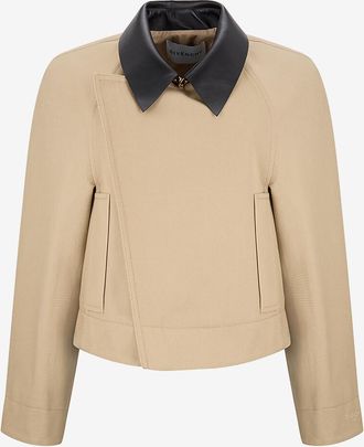 Givenchy Kurzer Mantel aus Stoff mit spitzem Kragen