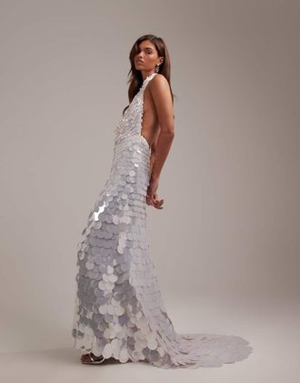 Asos Vestito da sposa lungo bianco allacciato al collo con scollo profondo e paillettes a disco grande