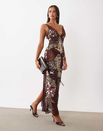 Asos vestito maxi cami in pizzo trasparente con applicazioni posizionate color cioccolato-Marrone