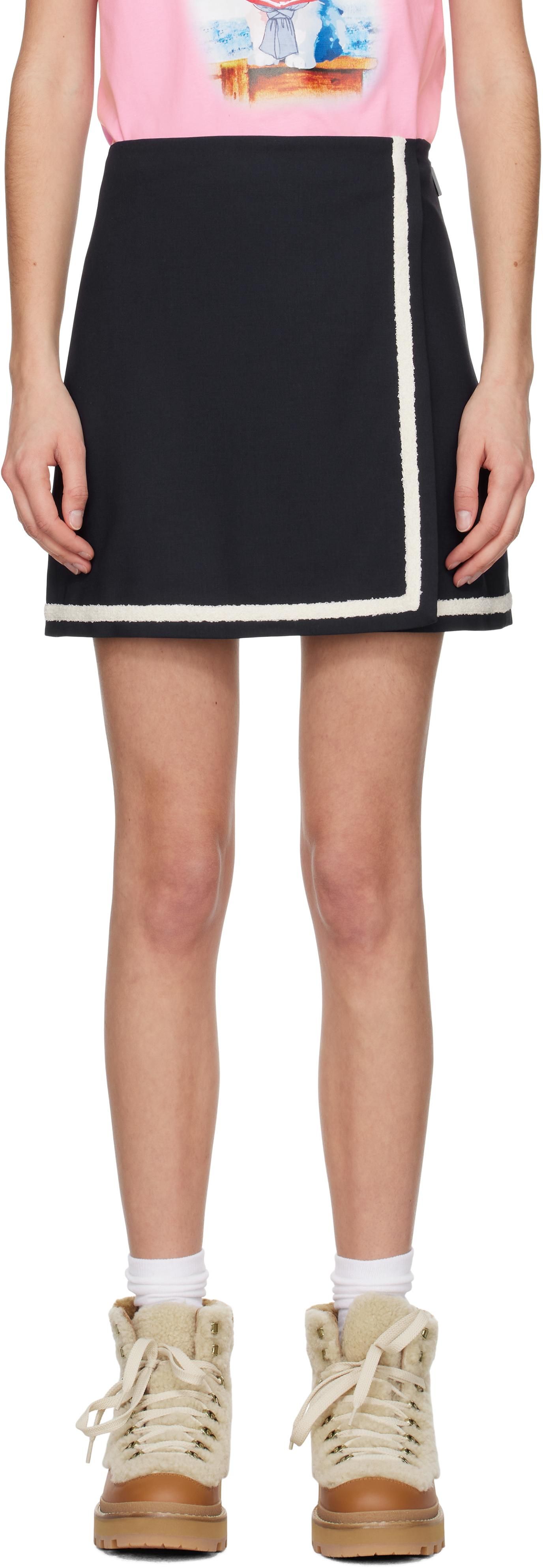 【送料&関税込】MSGM Red Sequin Skirt With Rear Single Slit Msgm Red Sequin Skirt With Rear Single Slit In Tech Fabric