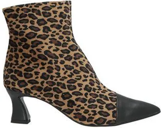 Nila & Nila FOOTWEAR - Ankle boots on YOOX.COM