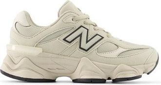 New Balance Ni&ntilde;os 9060 Lace en Gris/Beige, Gamuza/Malla, Talla 32.5