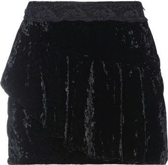 Marc Ellis BOTTOMWEAR - Shorts & Bermuda Shorts sur YOOX.COM