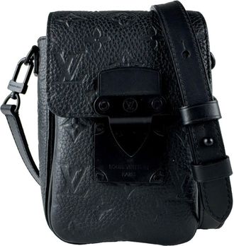 Louis Vuitton Black Leather Shoulder Bag (Pre-Owned)