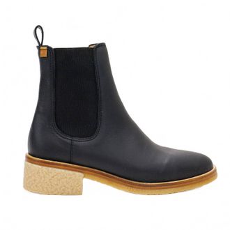 El Naturalista Womens Irati Block Heel Ankle Boot In Wax Nappa