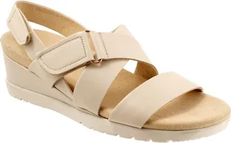 Softwalk Novi Ankle Strap Wedge Sandal in Ivory at Nordstrom, Size 10.5