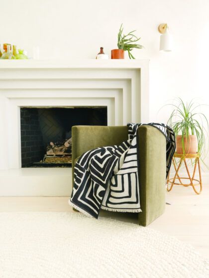 Wie findet man die richtige Kuscheldecke fürs Sofa?