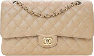 Chanel Borsa a spalla Classic Double Flap media in pelle Caviar con finitura iridescente 2019 - Marrone