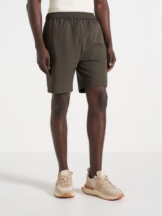 Mani&egrave;re De Voir Dimitri Technical Cargo Shorts in Olive at Nordstrom, Size X-Large