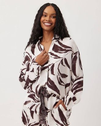 Bella Dahl Contrast Oversized Button Down Shirt In Moroccan Palm Print