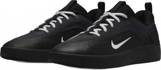 Nike Mens Sb Zoom Nyjah 4 Skate Shoes In Black/black/white/white