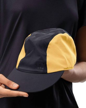 On Unisex - Zero Race Cap In Mango Black