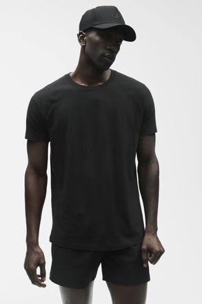 Alo Vapor Crewneck Short Sleeve Top in Black, Size: Medium