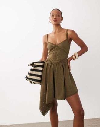 Asos Vestito verde oliva con orlo a fazzoletto ricamato-Bianco