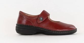 Finn Comfort Women Laval Flats Shoe In Campari