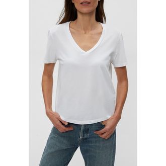 Michael Stars Daria Classic V-Neck T-Shirt in White at Nordstrom, Size X-Small