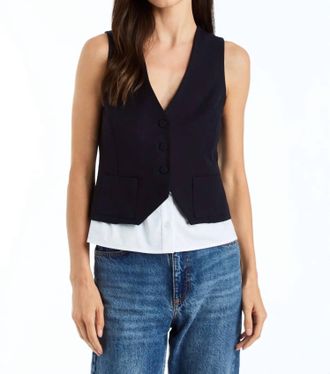 Drew Jess Cropped Vest In Navy