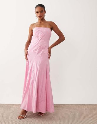 Asos Vestito lungo con spalline sottili rosa con applicazioni floreali e apertura sul retro