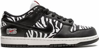 Nike SB Dunk Low OG QS Quarter Snacks sneakers - unisex - Leather - 10.5 - White