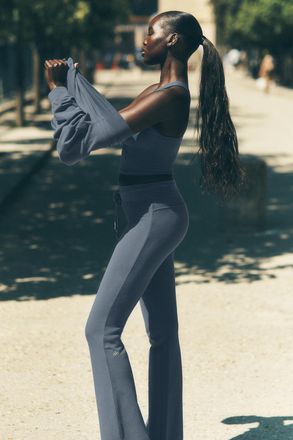 Alo | Sway Bootcut Sweatpant in Bluestone, Size: Medium