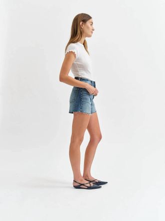 Daze Bottom Line High Rise Shorts In Perfection