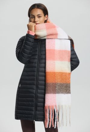 Luhta Schal LUHTA LUHTA NAANJOKI, Damen, abricot, Obermaterial: 100% Polyester, Modet&uuml;cher Schal, mit Fransen, weiches und luftiges Material, sportlicher Lo