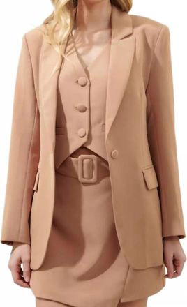 Sugarlips Chelsea Fitted Single Breasted Blazer In Camel