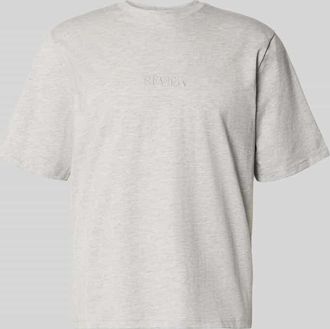 Review T-Shirt mit Rundhalsausschnitt und Logo-Stitching in Hellgrau Melange, Gr&ouml;&szlig;e XXL