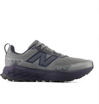 New Balance Hombre Garo&eacute; V2 en Gris, Textil, Talla 40.5