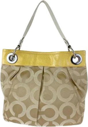 Coach Pre-owned Shoulder Bags, female, Beige, Size: ONE SIZE Pre-owned Canvas shoulder-bags