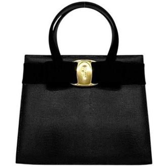 Ferragamo Pre-owned Embossed Leather Handbag - Dames - Pre-owned - Zwart - Maat: ONE Size Leer