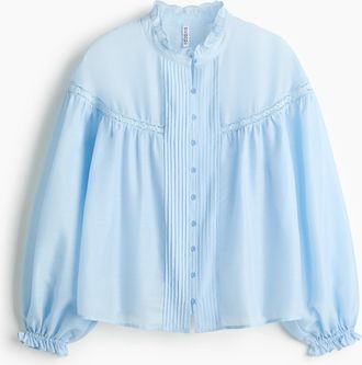 H&M Bluse mit Volantbes&auml;tzen und Ballon&auml;rmeln - Hellblau