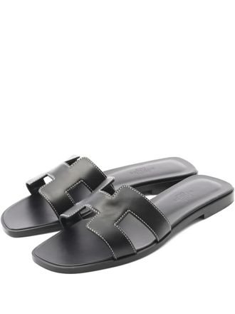 Hermès Oran leather sandals - women - Patent Leather/Rubber/Leather - 36 - Black