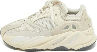 Yeezy by Kanye West Sneakers Boost 700 Analog - Toni neutri