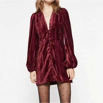 Bardot Crinkle Velour Mini Dress In Burgundy