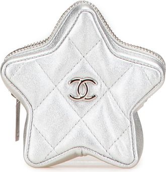 Chanel Matelasse Silver Leather Coin Purse/Coin Case (Pre-Owned)