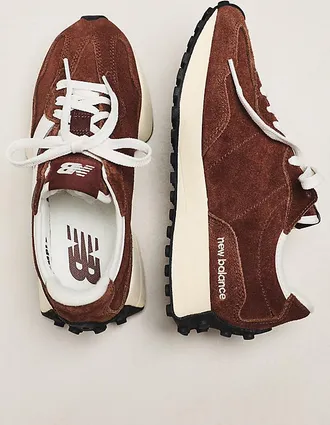 New Balance 327 Sneakers