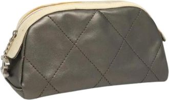 Chanel Pre-owned Clutches, female, Gray, Size: ONE SIZE Pre-owned Plastic Clutch