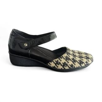 Revere Comfort Shoes Womens Osaka Mary Jane Sandal In Houndstooth