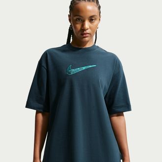Nike Womens Naomi Osaka Oversized T-Shirt in Blue | II6552-478