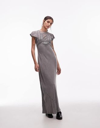 Asos Vestito lungo accollato con maniche con volant e inserti in pizzo grigio slavato